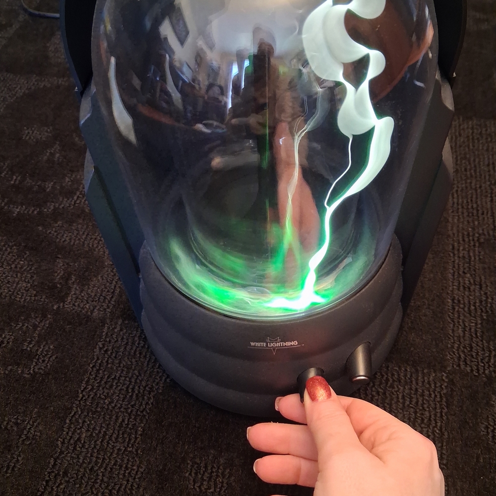 Black Plasma Ball Lamp - Picture 2 of 8